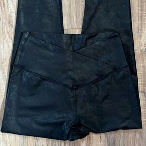 Barely worn faux leather leggings Offline by Aerie!